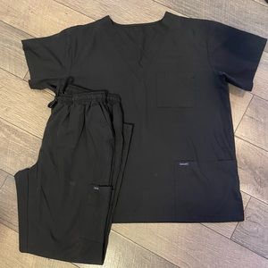 Black Dagacci Scrub Set